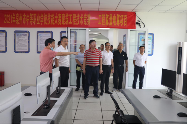 2021.08.15县委副书记、代县长庄稼祥一行莅临我校调研第二实训大楼项目建设工作352.png